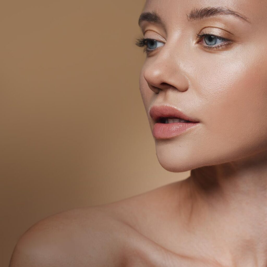 detailní záběr na ženskou tvář